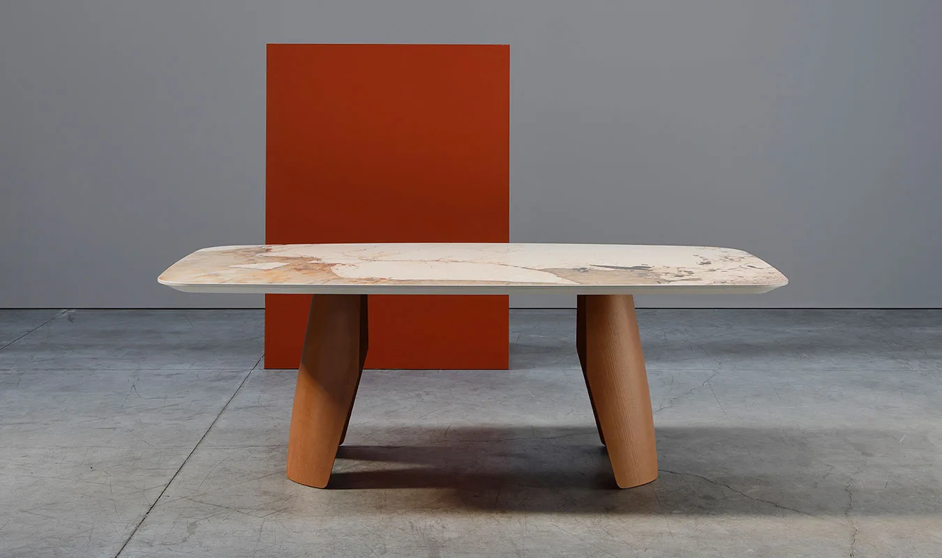 AIRNOVA - 0831-tavolo-fresia-airnova-arredamento-design-leather-furnishin.webp