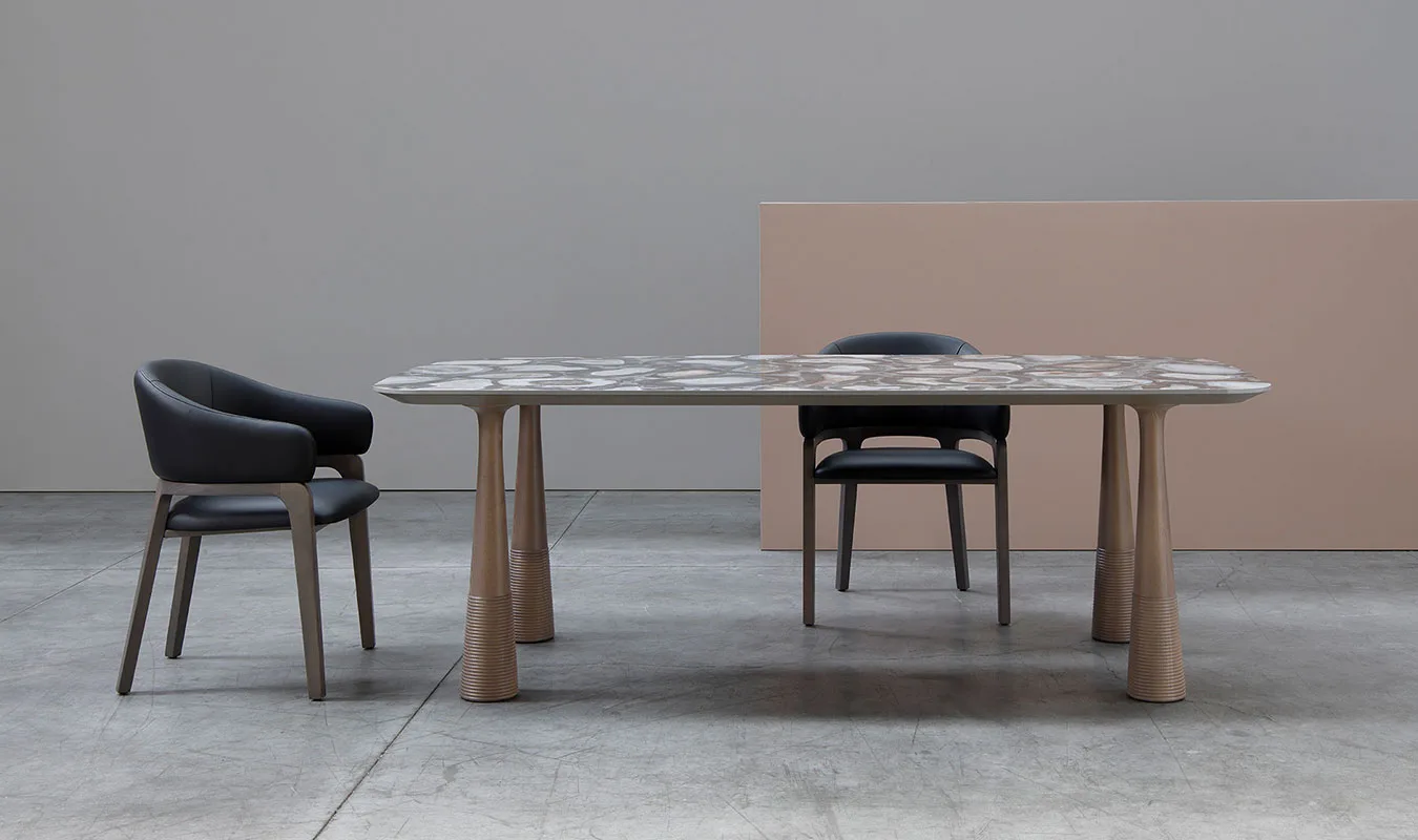 AIRNOVA - 0850-tavolo-mirr-airnova-arredamento-design-leather-furnishing.webp