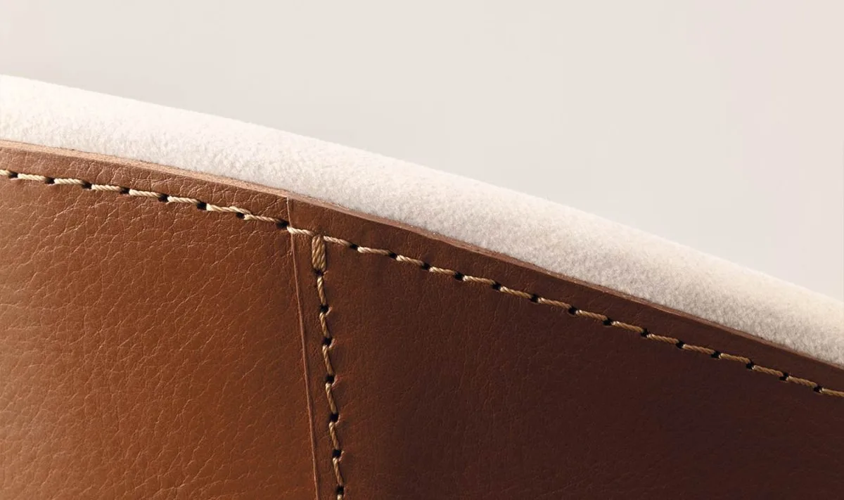 AIRNOVA - 1044-poltroncina-calla-airnova-arredamento-design-leather-furni.webp
