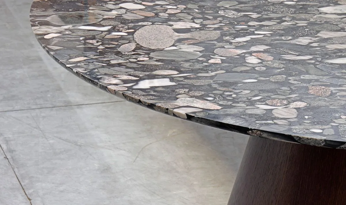 AIRNOVA - 1163-tavolo-halleymoon-airnova-arredamento-design-leather-furni.webp