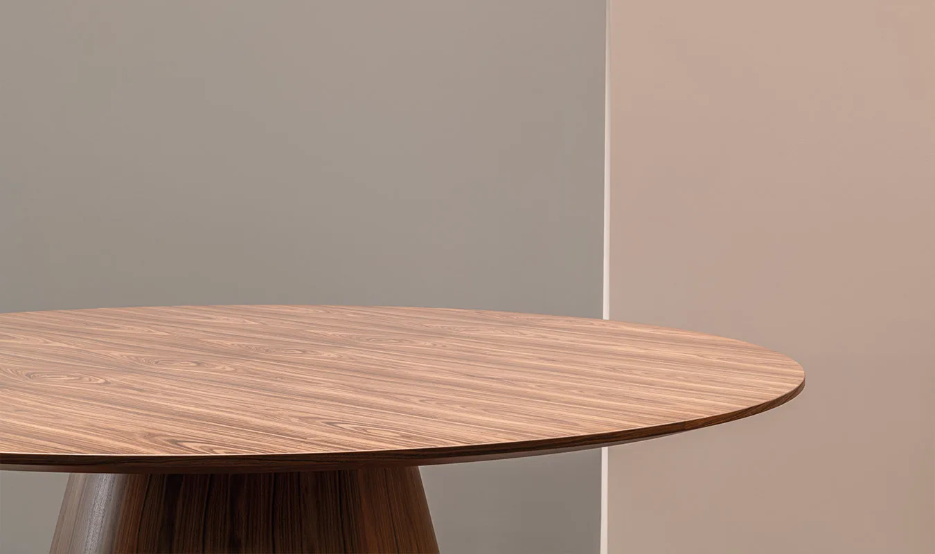 AIRNOVA - 1177-tavolo-halley-airnova-arredamento-design-leather-furnishin.webp